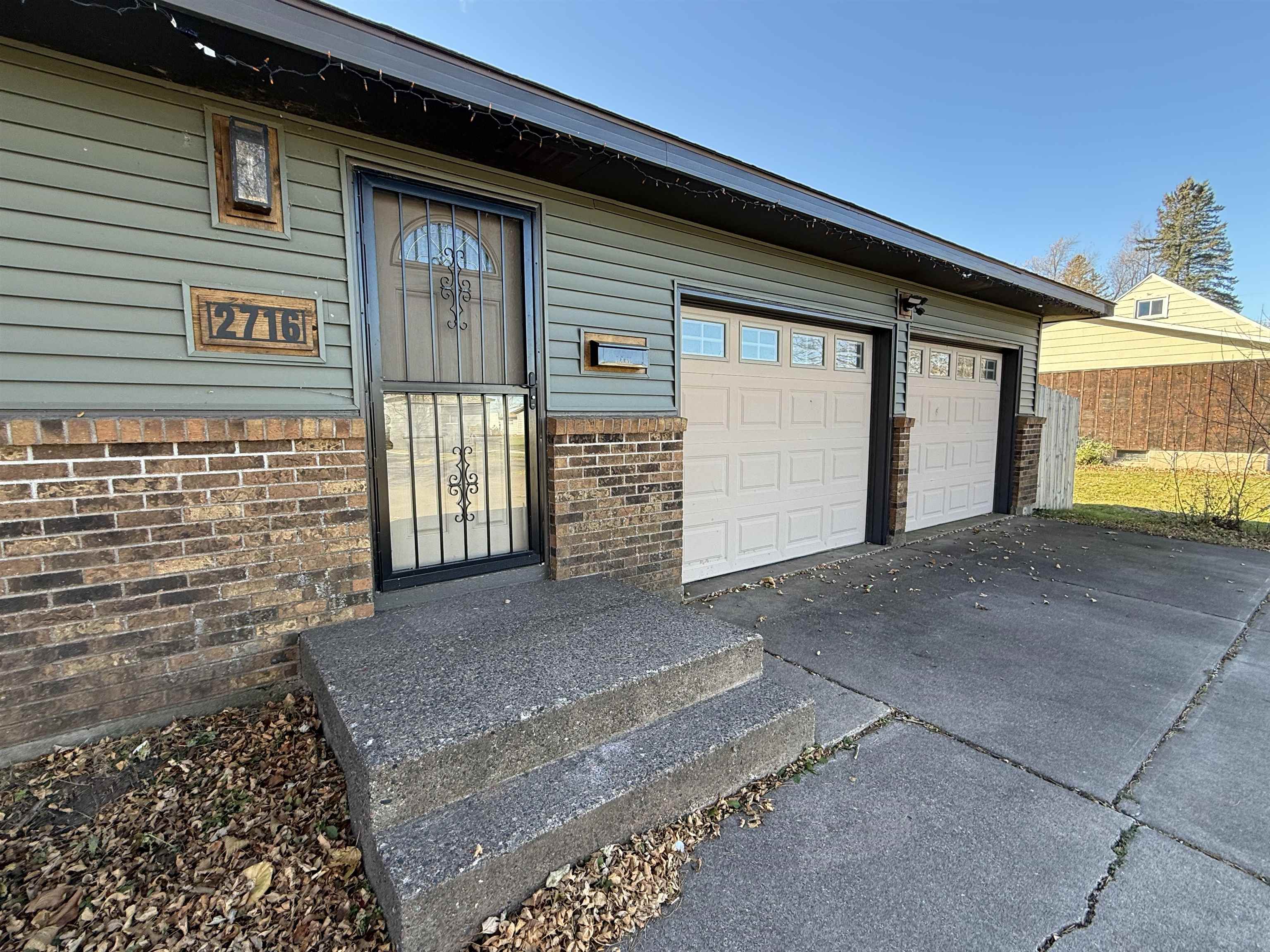 2716 East 3rd Street Superior, WI 54880 - Photo 3 of 39