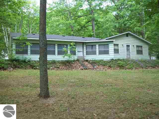 625 Dyer Road Rose City, MI 48654 - Photo 1 of 8 1751381.JPG