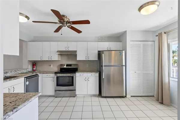 $264,000 | 121 Gabriel Circle, Unit 1108, Naples, FL 34104
