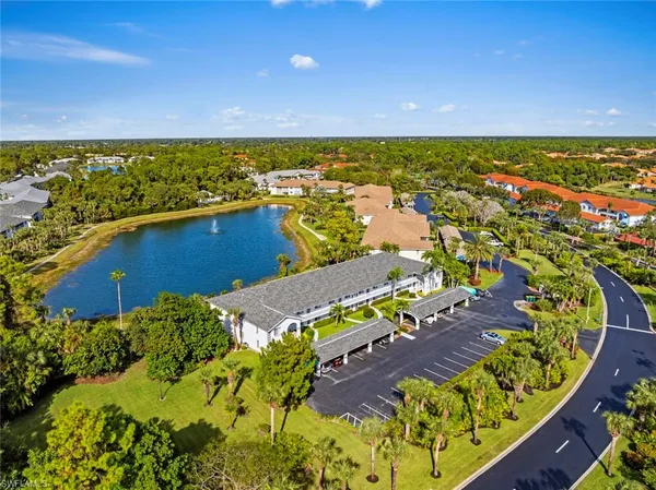 $264,000 | 121 Gabriel Circle, Unit 1108, Naples, FL 34104