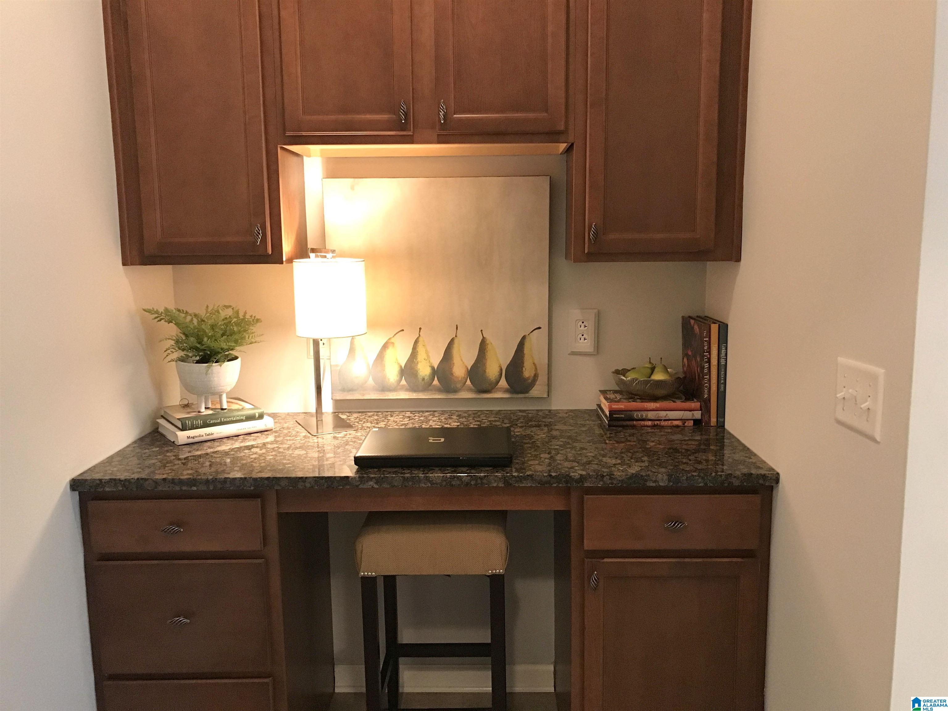 748 Valley Circle Leeds, AL 35094 - Photo 17 of 35