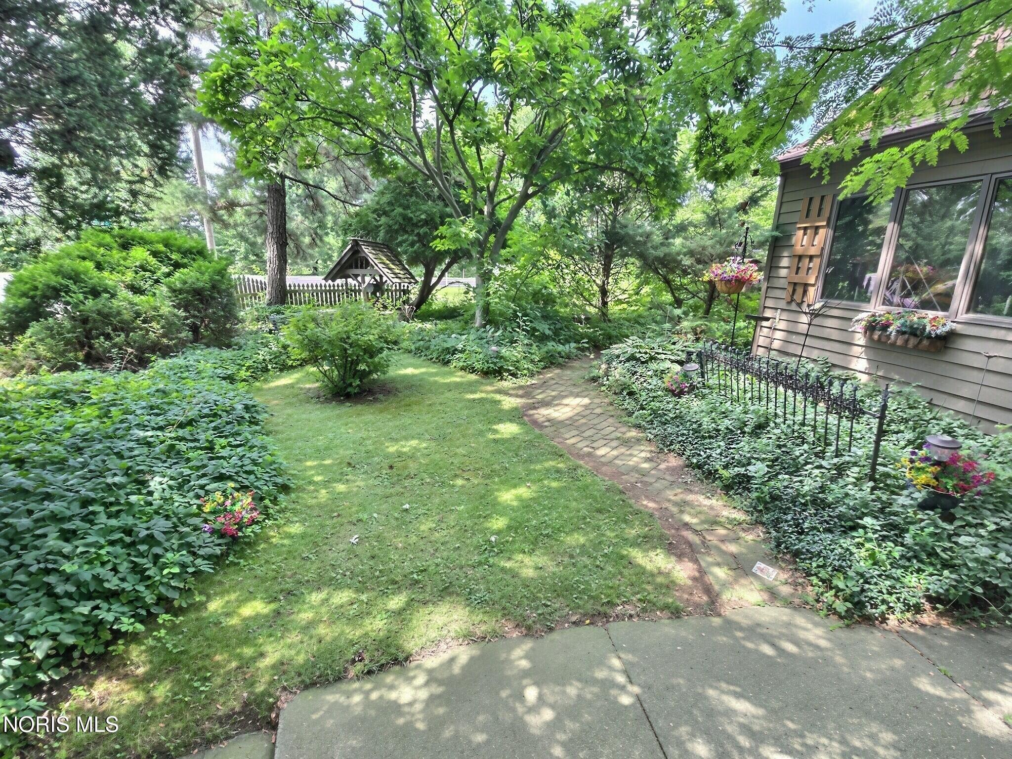 2303 Bahiamar Road Toledo, OH 43611 - Photo 4 of 65 Gallery Image 4