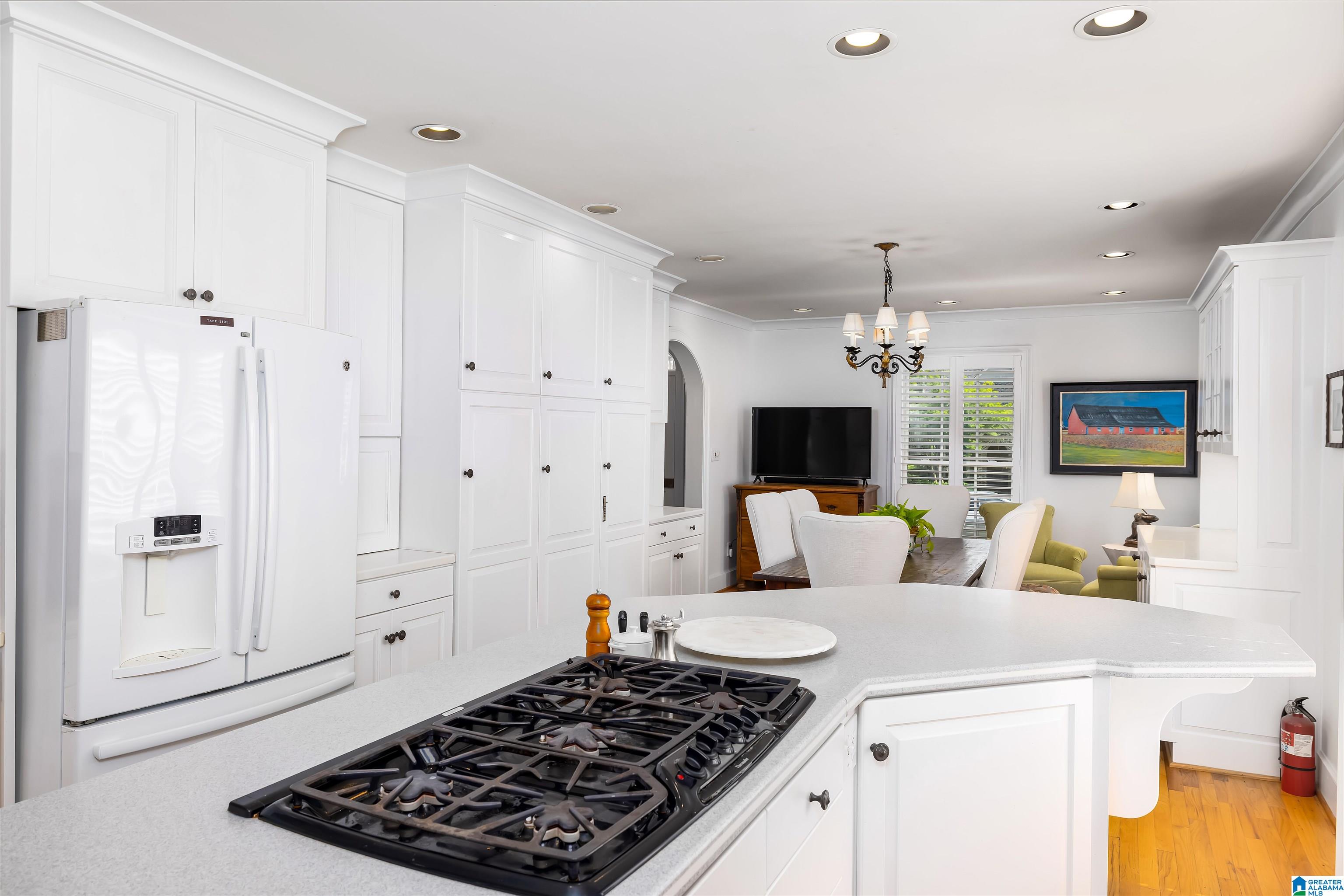 34 Clarendon Road Birmingham, AL 35213 - Photo 13 of 50