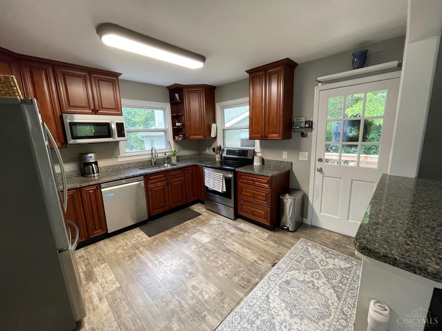 5356 West Kemper Road Cincinnati, OH 45252 - Photo 8 of 26