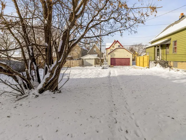 $180,000 | 2409 North 21st Street, Milwaukee, WI 53206
