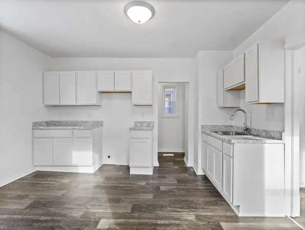 $164,000 | 2409 North 21st Street, Milwaukee, WI 53206