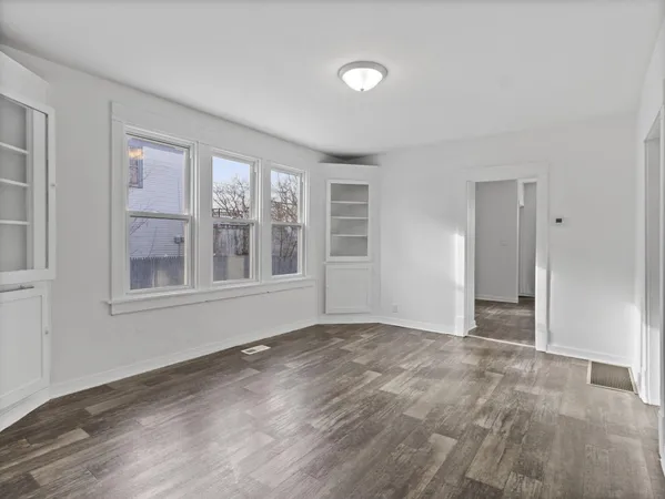 $164,000 | 2409 North 21st Street, Milwaukee, WI 53206