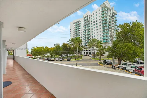 $195,000 | 7904 West Drive, Unit 102, North Bay Village, FL 33141