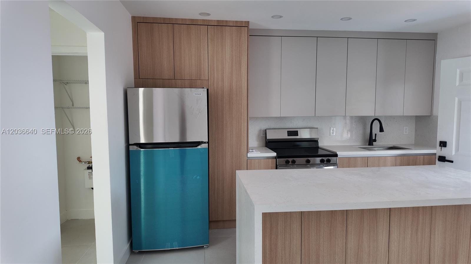 550 Southwest 10th Street, Unit 7 Miami, FL 33130 - Photo 3 of 11