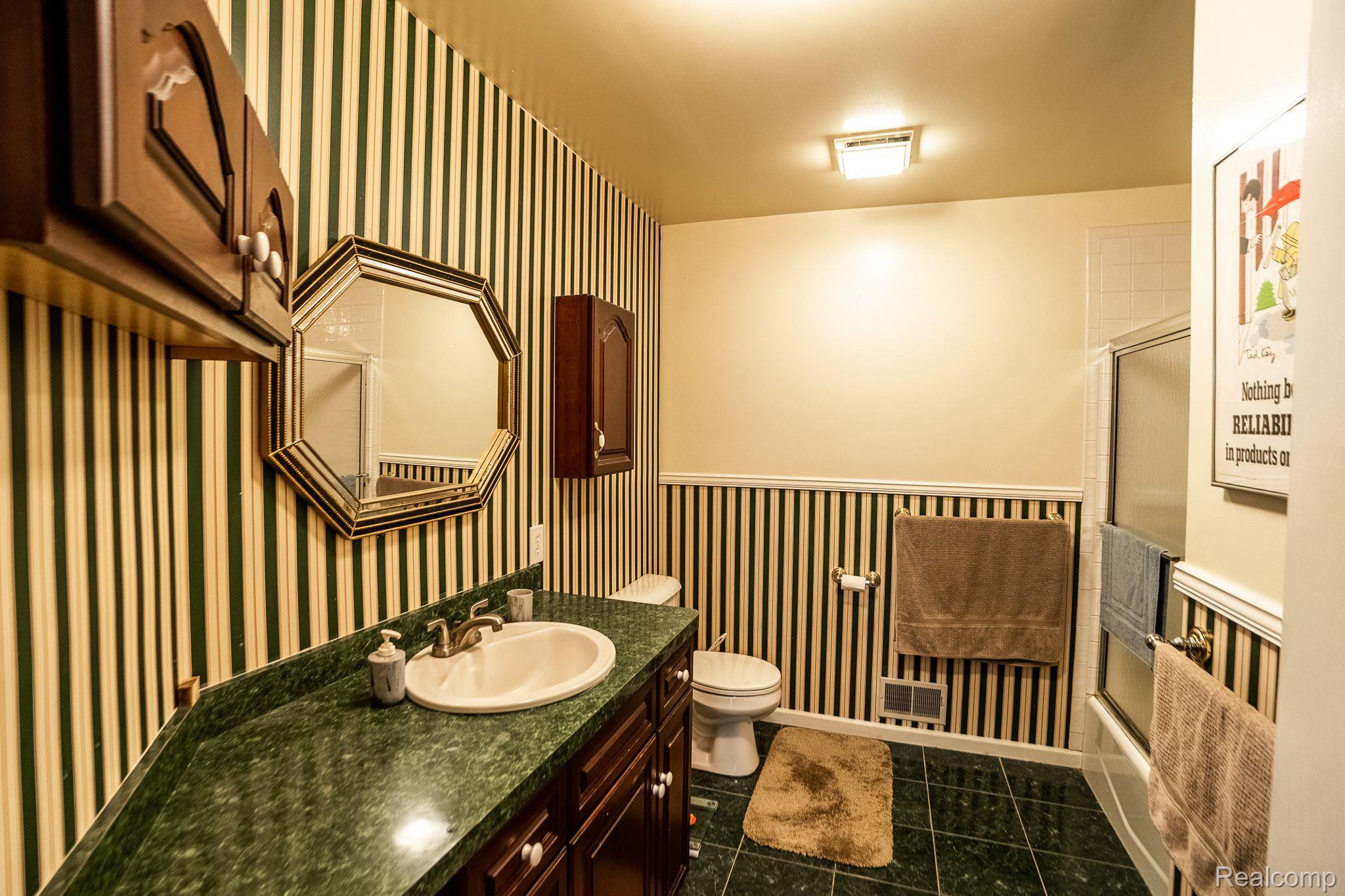 596 Riley Center Road Memphis, MI 48041 - Photo 25 of 34 Gallery Image 25