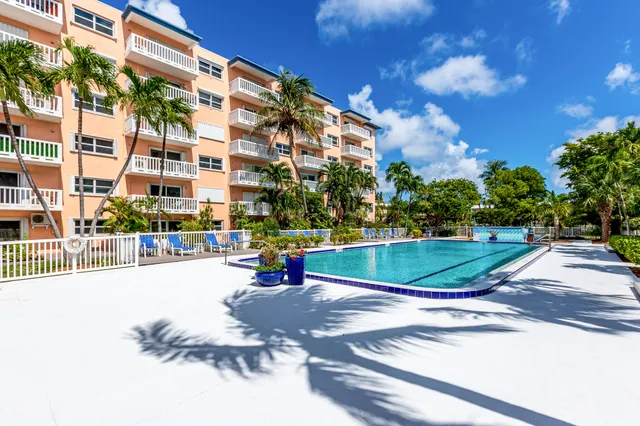 $879,000 | 2601 South Roosevelt Boulevard, Unit 305A, Key West, FL 33040