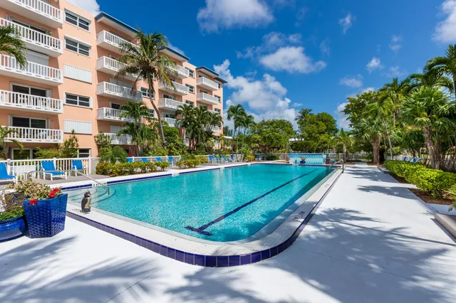 $879,000 | 2601 South Roosevelt Boulevard, Unit 305A, Key West, FL 33040
