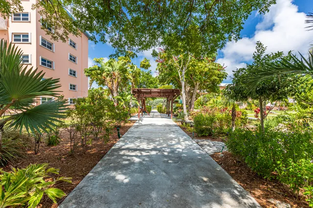 $879,000 | 2601 South Roosevelt Boulevard, Unit 305A, Key West, FL 33040