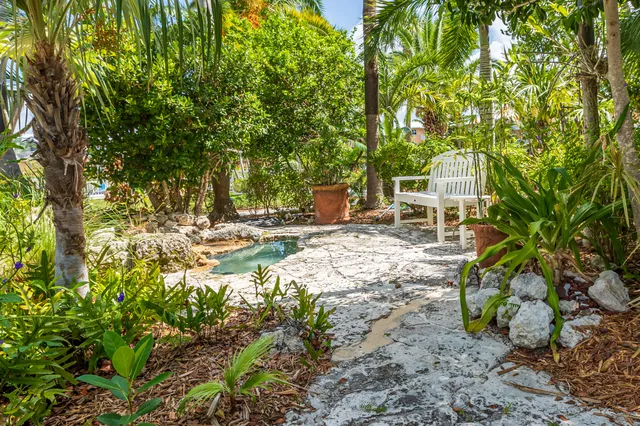 $879,000 | 2601 South Roosevelt Boulevard, Unit 305A, Key West, FL 33040