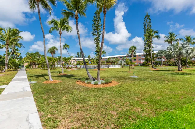 $879,000 | 2601 South Roosevelt Boulevard, Unit 305A, Key West, FL 33040