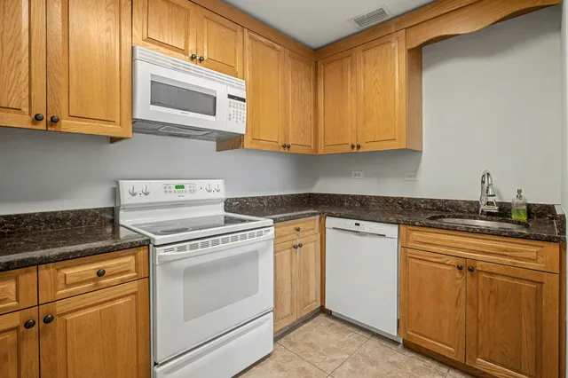 $879,000 | 2601 South Roosevelt Boulevard, Unit 305A, Key West, FL 33040