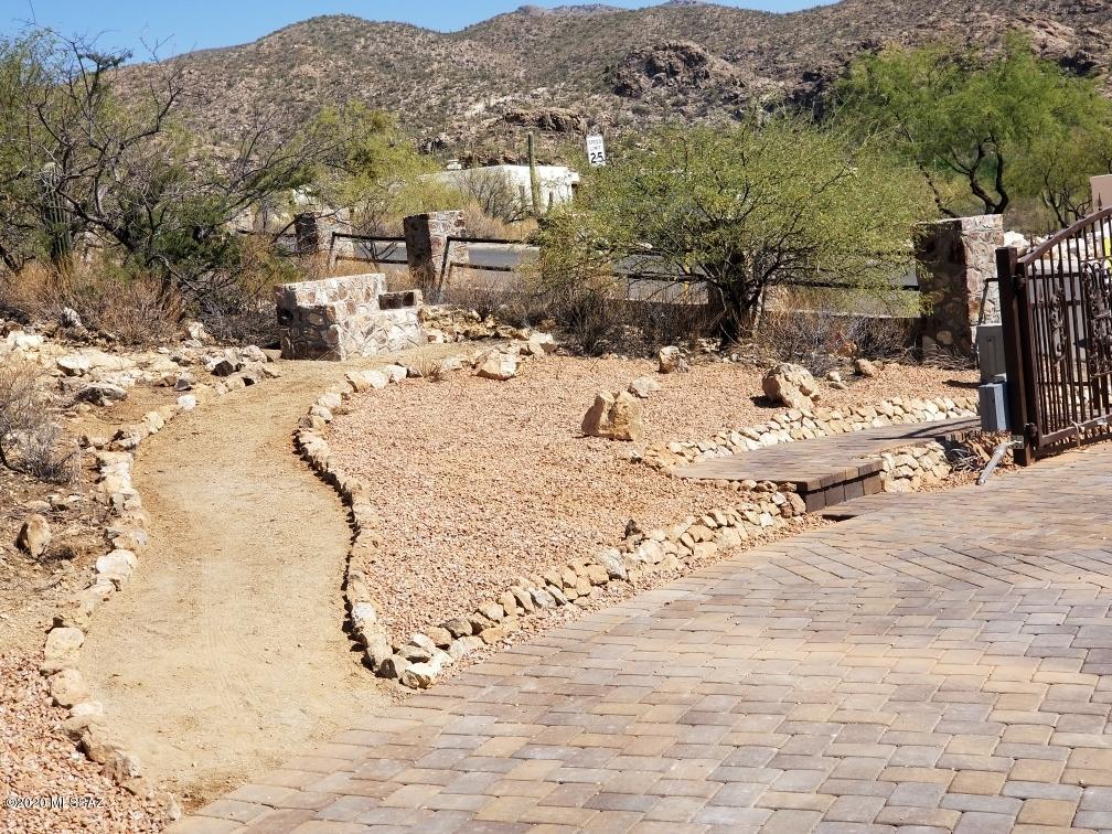 4041 Larkspur Road Tucson, AZ 85749 - Photo 5 of 33