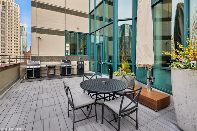 $644,500 | 100 East Huron Street, Unit 2903, Chicago, IL 60611