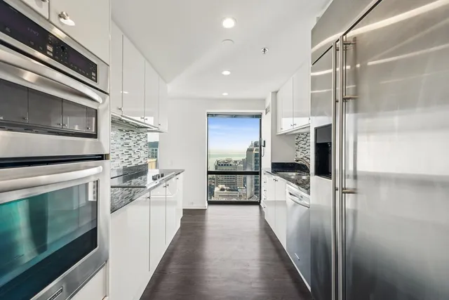 $644,500 | 100 East Huron Street, Unit 2903, Chicago, IL 60611