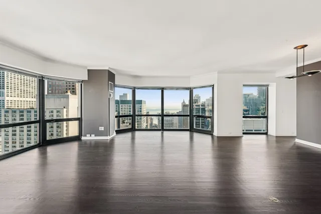 $644,500 | 100 East Huron Street, Unit 2903, Chicago, IL 60611