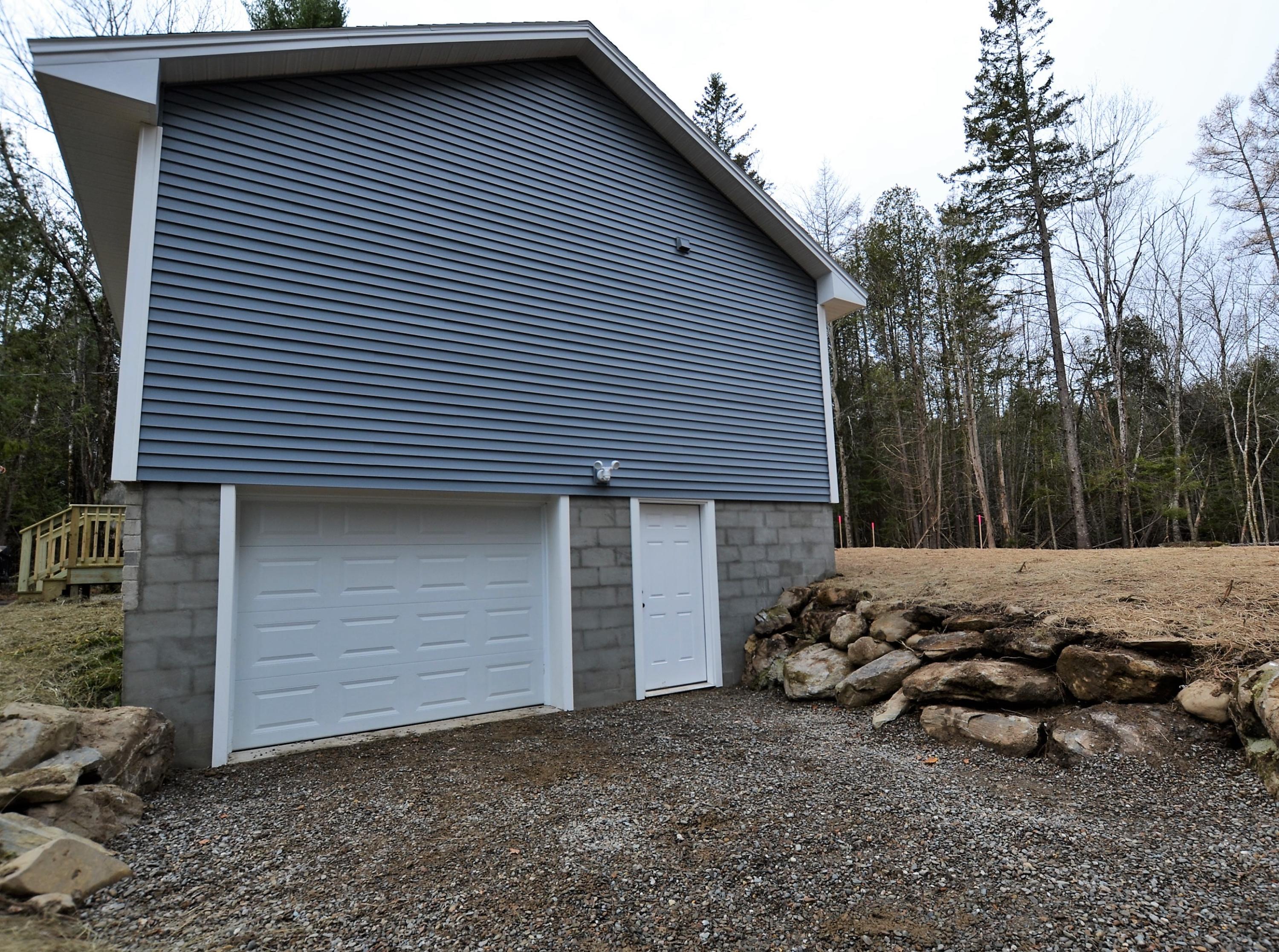 38 Bagaduce Road Holden, ME 04429 - Photo 34 of 35 Garage