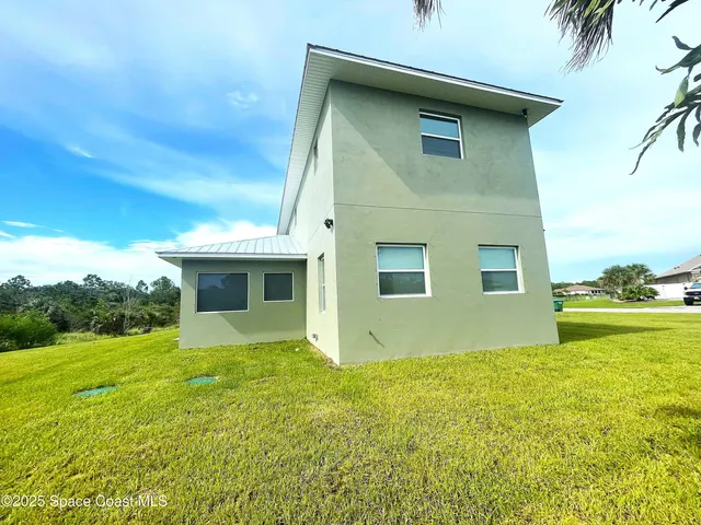 $824,992 | 5570 Sanctuary Avenue, Grant, FL 32949
