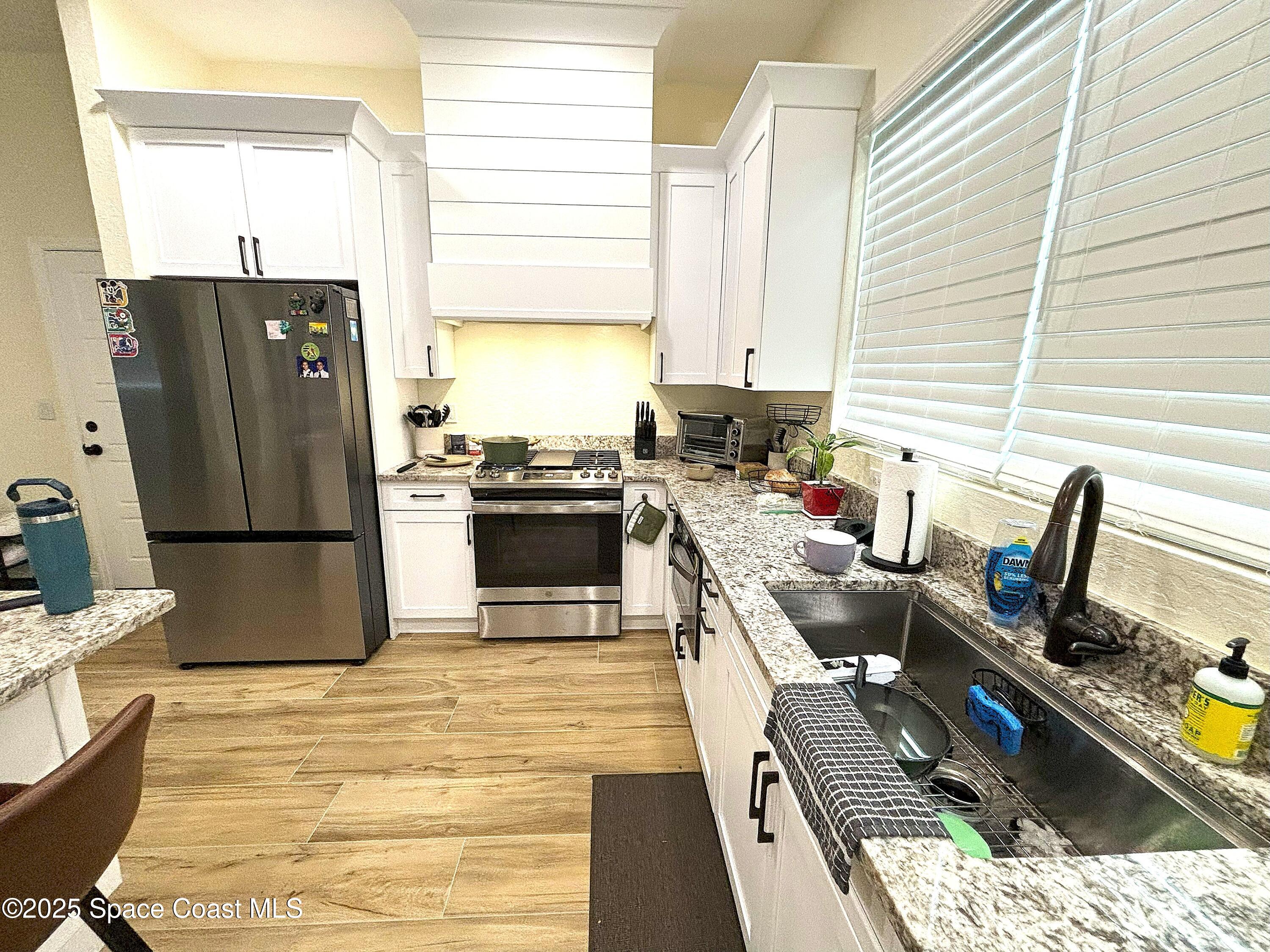 5570 Sanctuary Avenue Grant, FL 32949 - Photo 5 of 51 5570 SANCTUARY AVE (29)