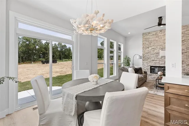 $849,900 | 402 Spears Street, St. Louis, MO 63127