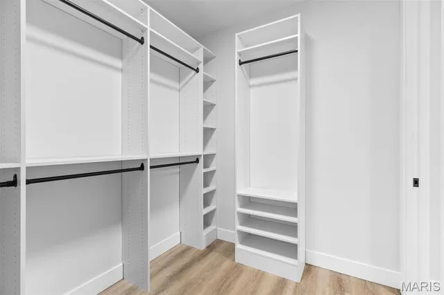 $849,900 | 402 Spears Street, St. Louis, MO 63127