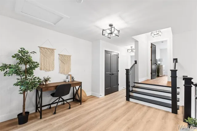 $849,900 | 402 Spears Street, St. Louis, MO 63127