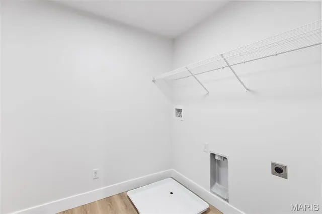 $849,900 | 402 Spears Street, St. Louis, MO 63127