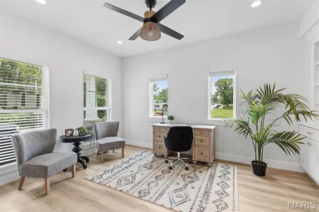 $849,900 | 402 Spears Street, St. Louis, MO 63127