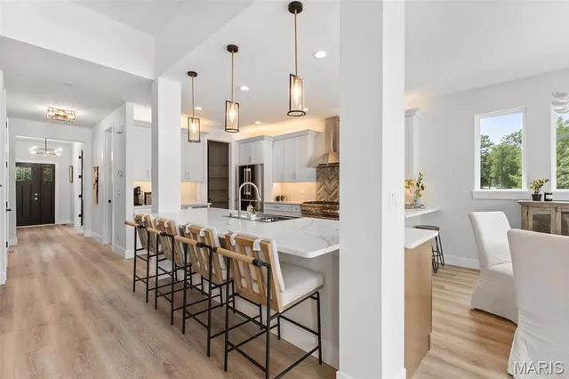 $849,900 | 402 Spears Street, St. Louis, MO 63127