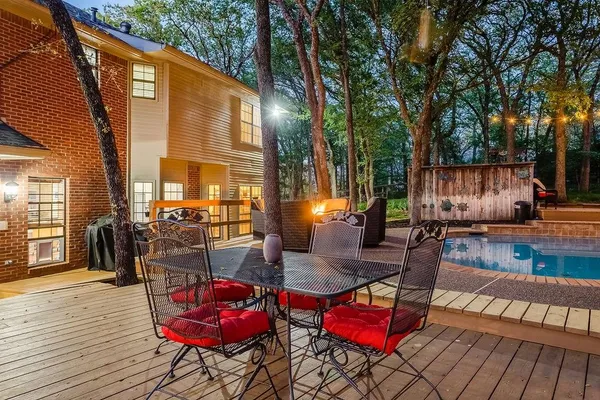 $900,000 | 140 Creekside Drive, Double Oak, TX 75077