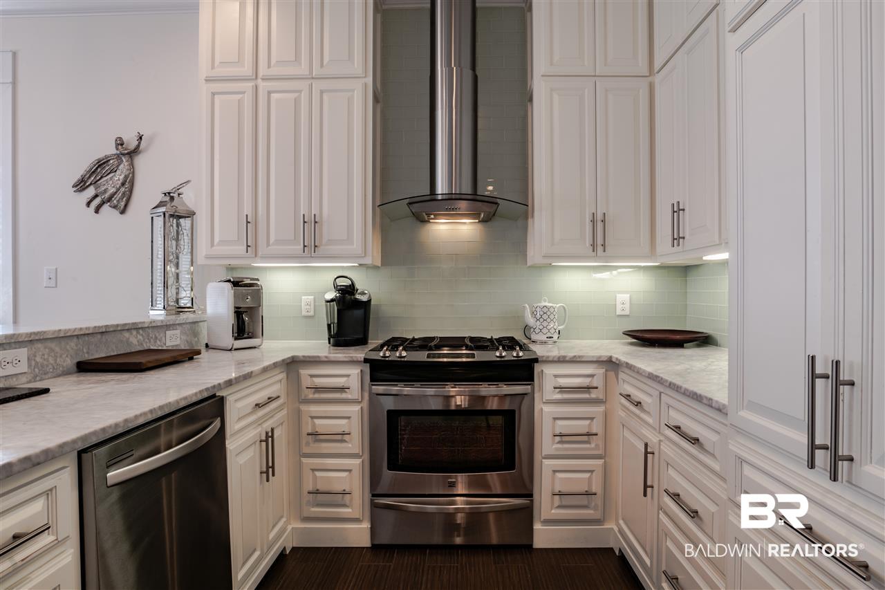 100 North Bancroft Street, Unit C1 Fairhope, AL 36532 - Photo 19 of 48