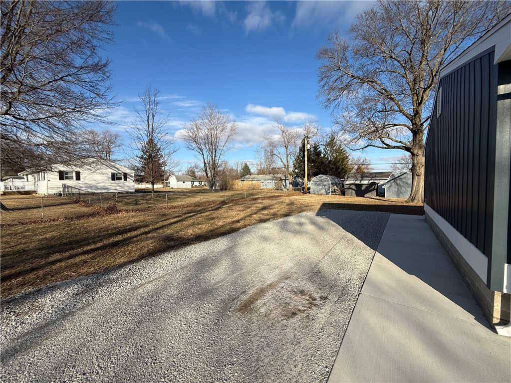 1952 South Westgate Drive Decatur, IL 62521 - Photo 23 of 24