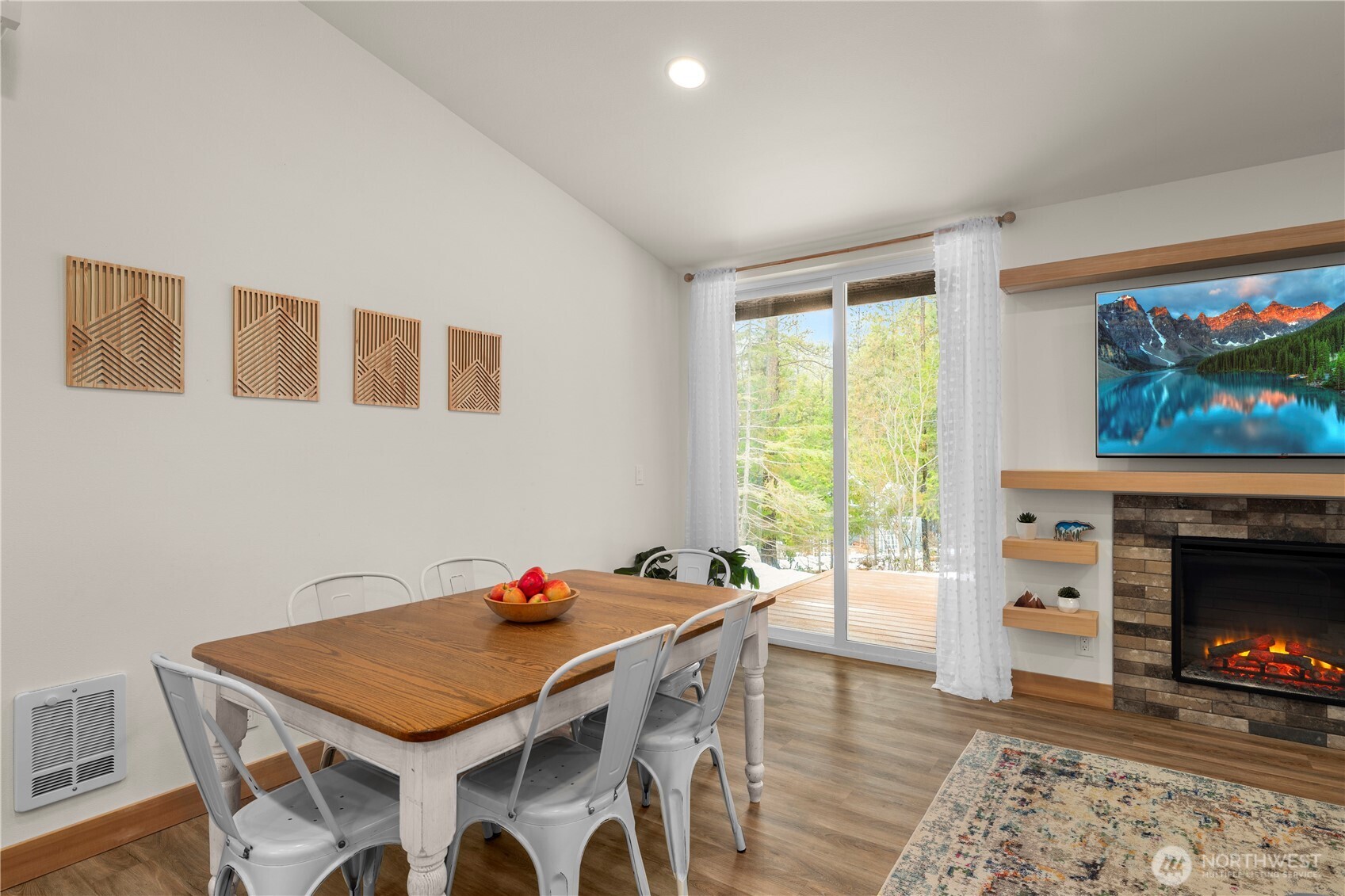 21817 Colt Road Leavenworth, WA 98826 - Photo 11 of 40 Gallery Image 11