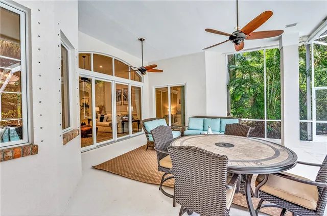 $959,000 | 120 North White Jewel Court, Vero Beach, FL 32963