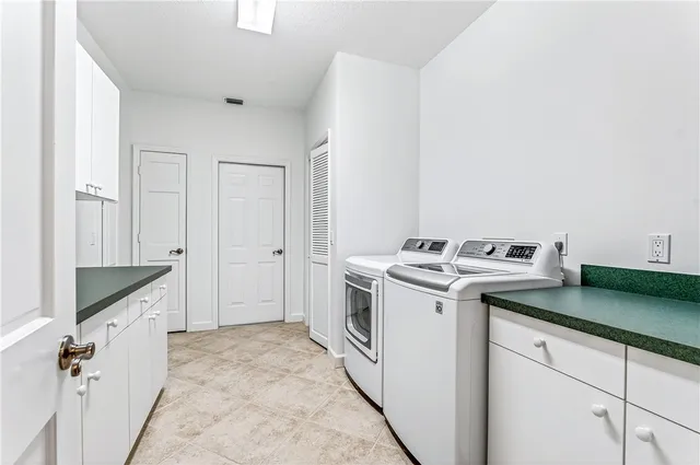 $959,000 | 120 North White Jewel Court, Vero Beach, FL 32963