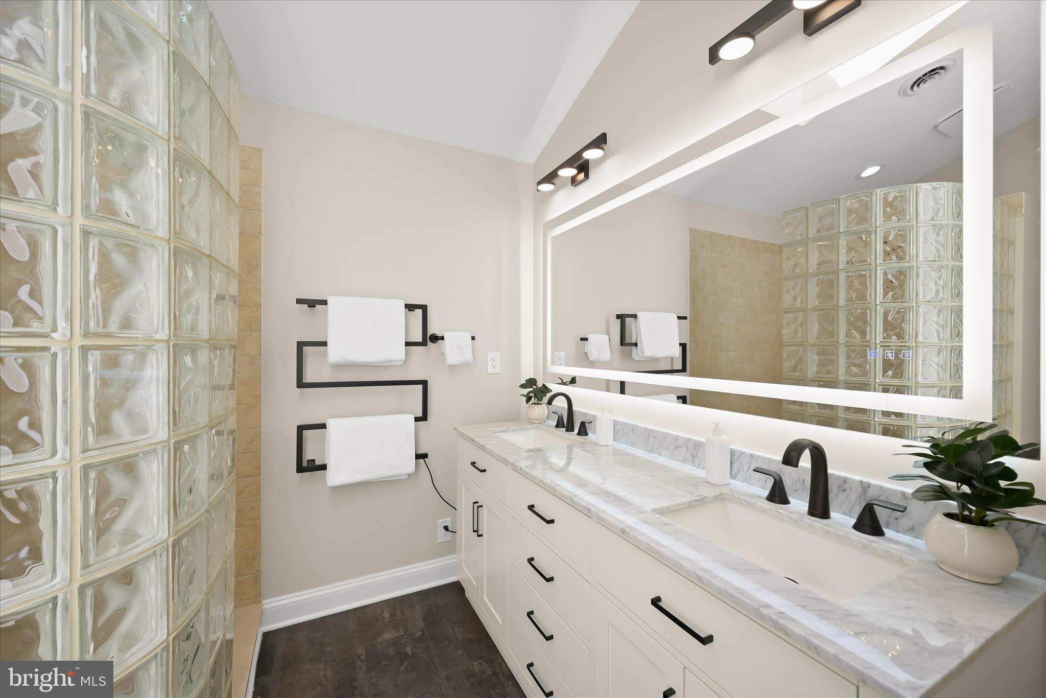 620 Jumpers Hole Road Severna Park, MD 21146 - Photo 49 of 112 Primary Bath