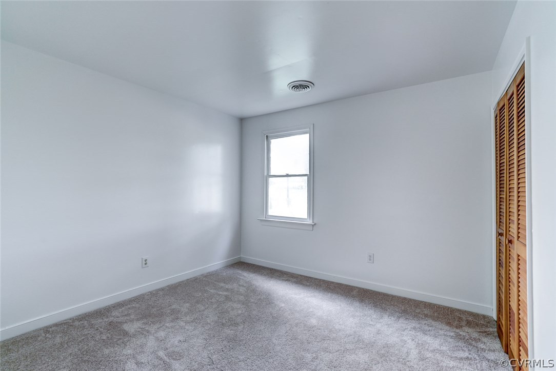 2820 Congress Road North Chesterfield, VA 23237 - Photo 20 of 37 an empty room with a window