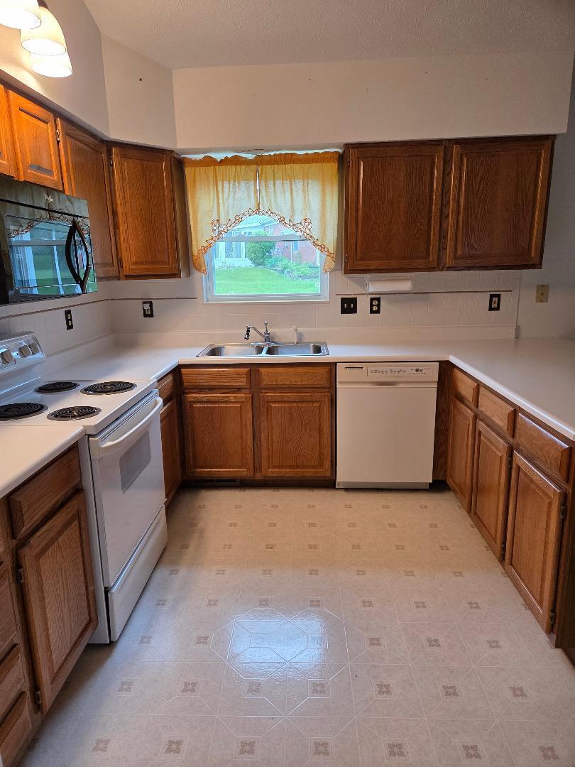 1270 Warbler Ridge Springfield, OH 45503 - Photo 12 of 19 Gallery Image 12
