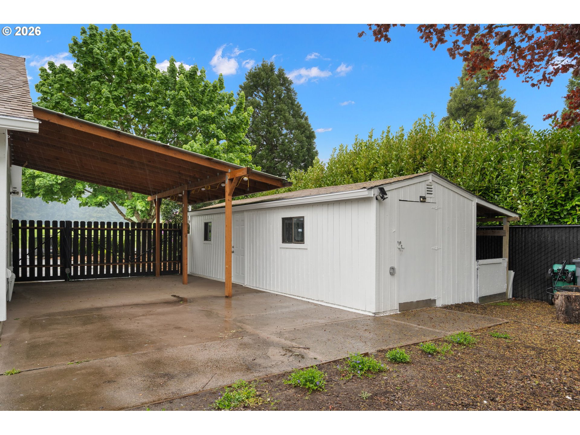 24950 Airport Road Northeast Aurora, OR 97002 - Photo 40 of 44 a view of a backyard