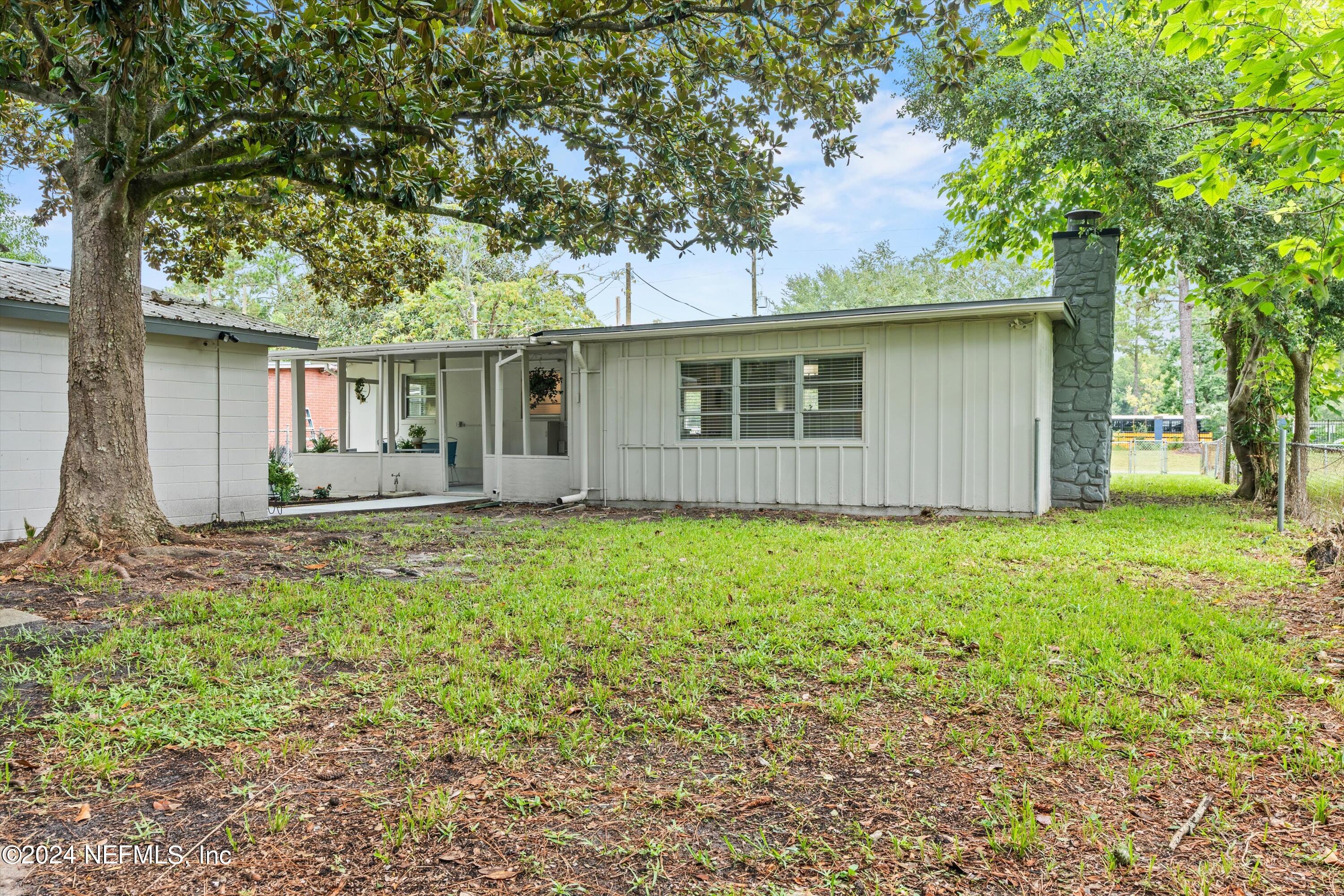 6826 Arques Road Jacksonville, FL 32205 - Photo 33 of 37 Backyard