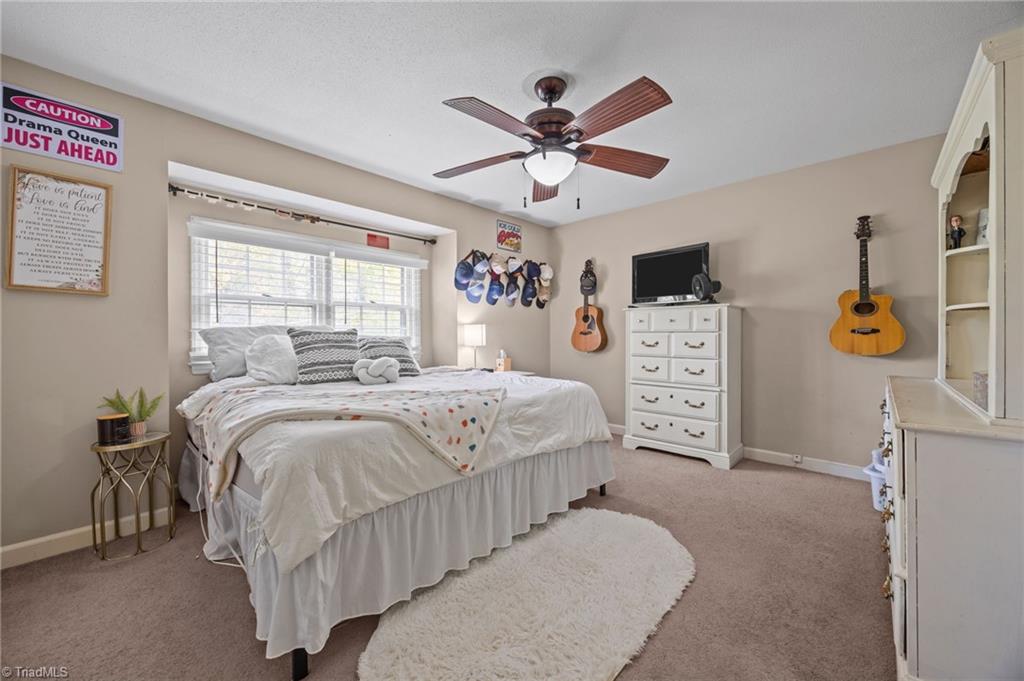 1105 Robinhood Road, Unit F High Point, NC 27262 - Photo 18 of 39