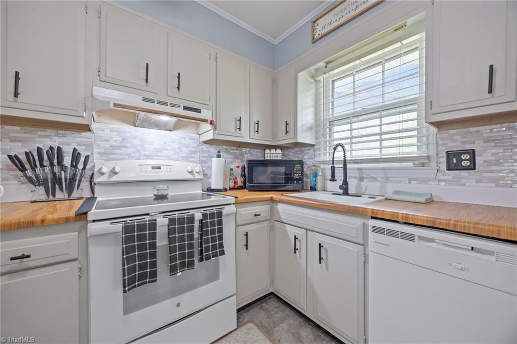 1105 Robinhood Road, Unit F High Point, NC 27262 - Photo 25 of 39