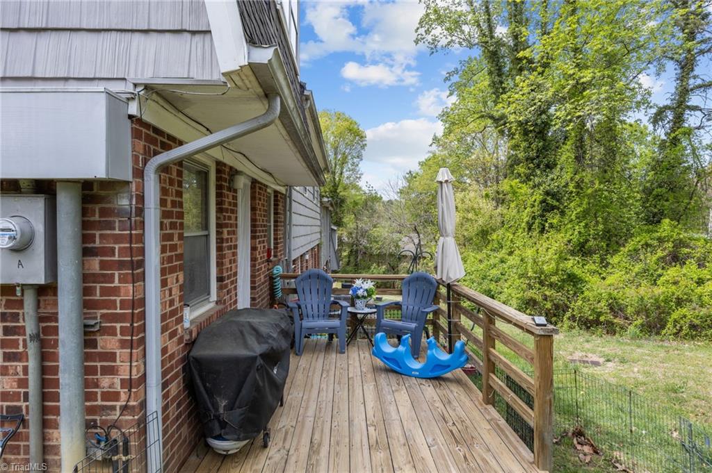 1105 Robinhood Road, Unit F High Point, NC 27262 - Photo 27 of 39