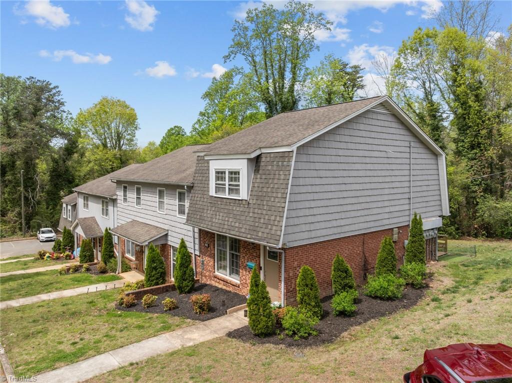 1105 Robinhood Road, Unit F High Point, NC 27262 - Photo 31 of 39