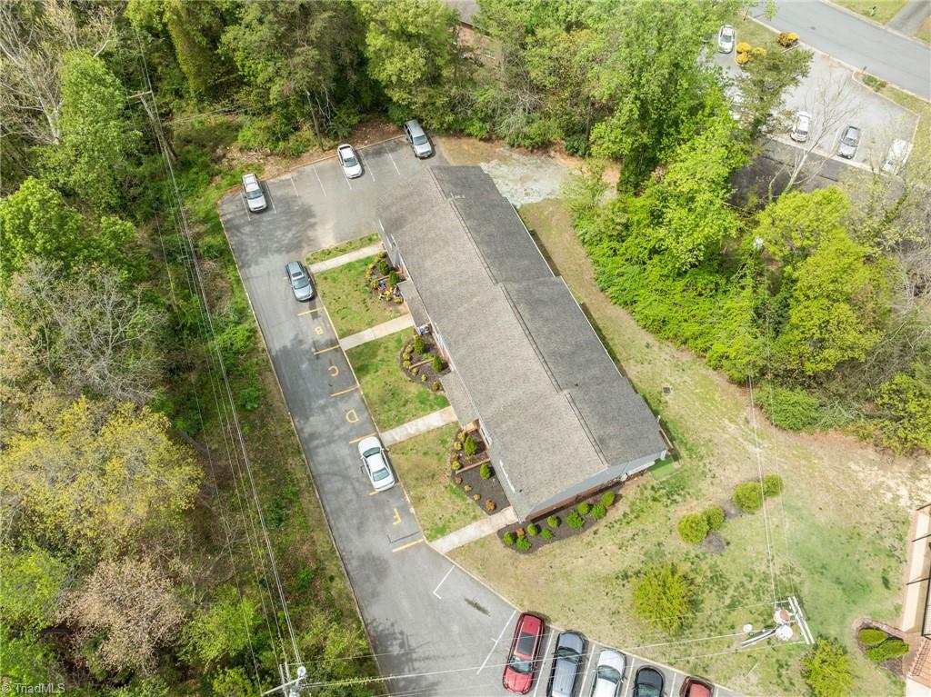 1105 Robinhood Road, Unit F High Point, NC 27262 - Photo 34 of 39