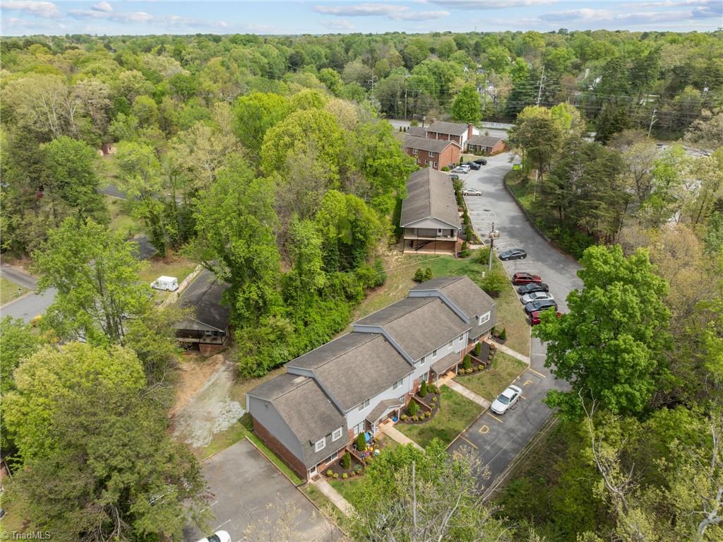 1105 Robinhood Road, Unit F High Point, NC 27262 - Photo 38 of 39